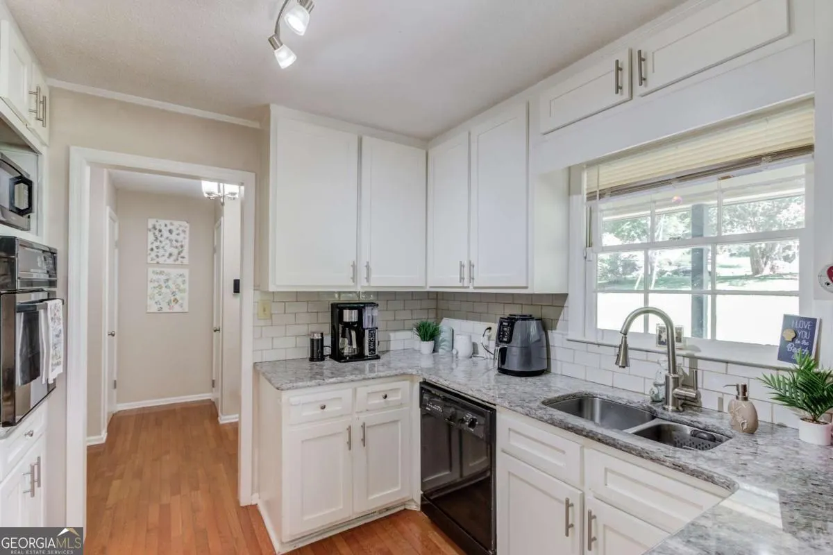 3574 Thompson Bend