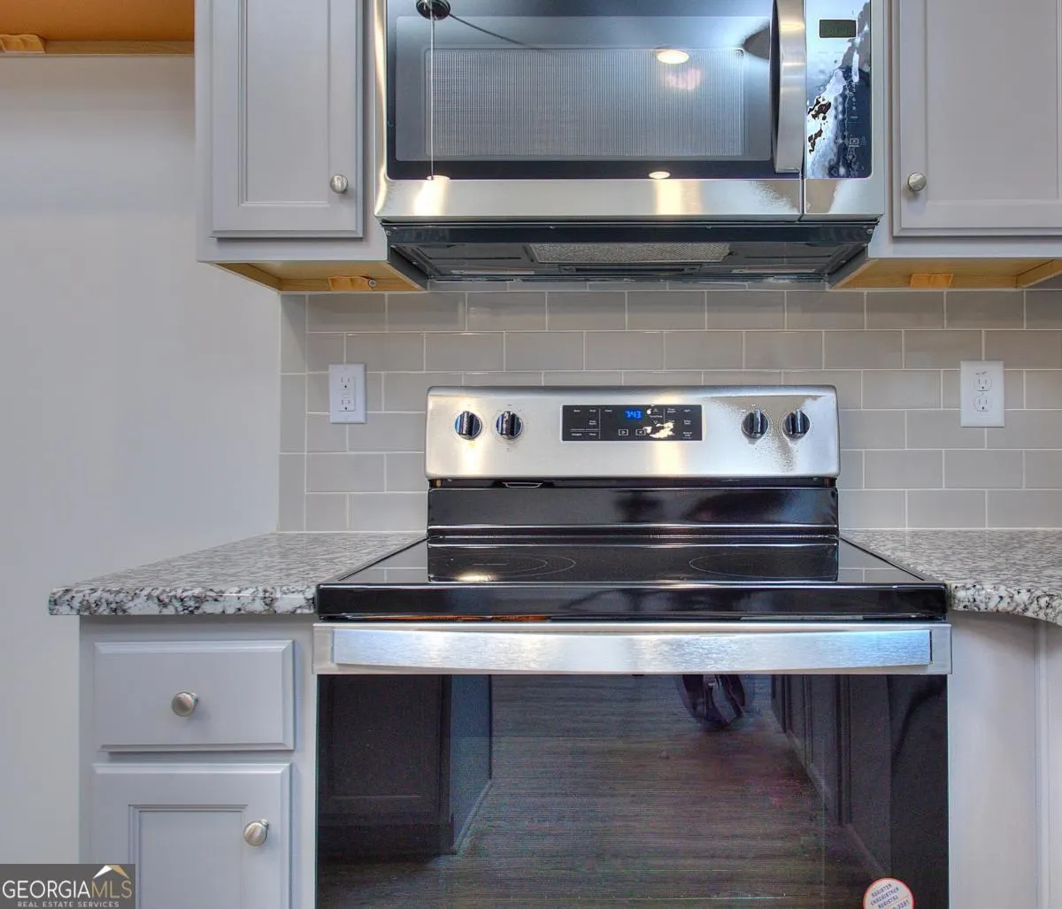 104 Greenview Court