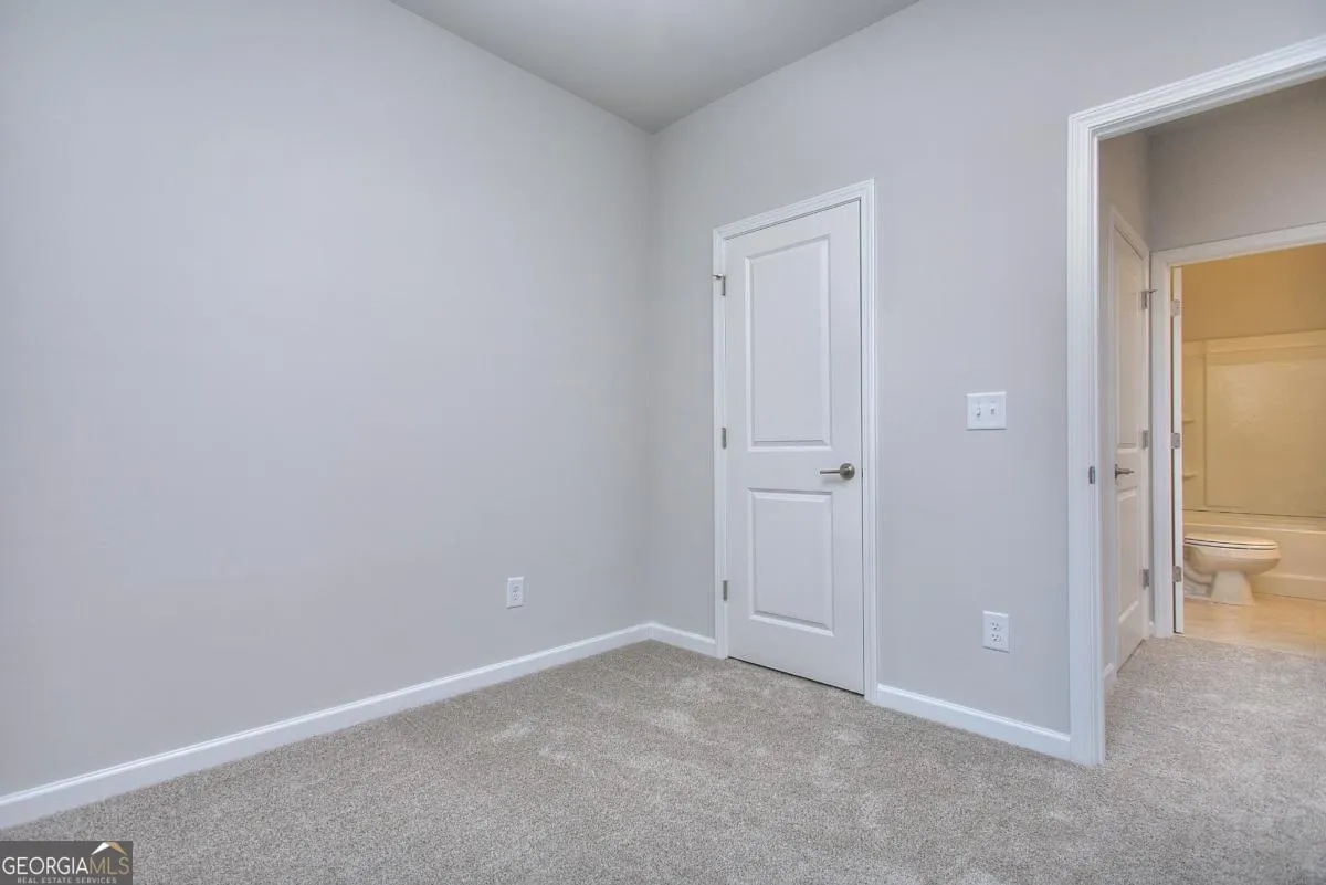 104 Greenview Court