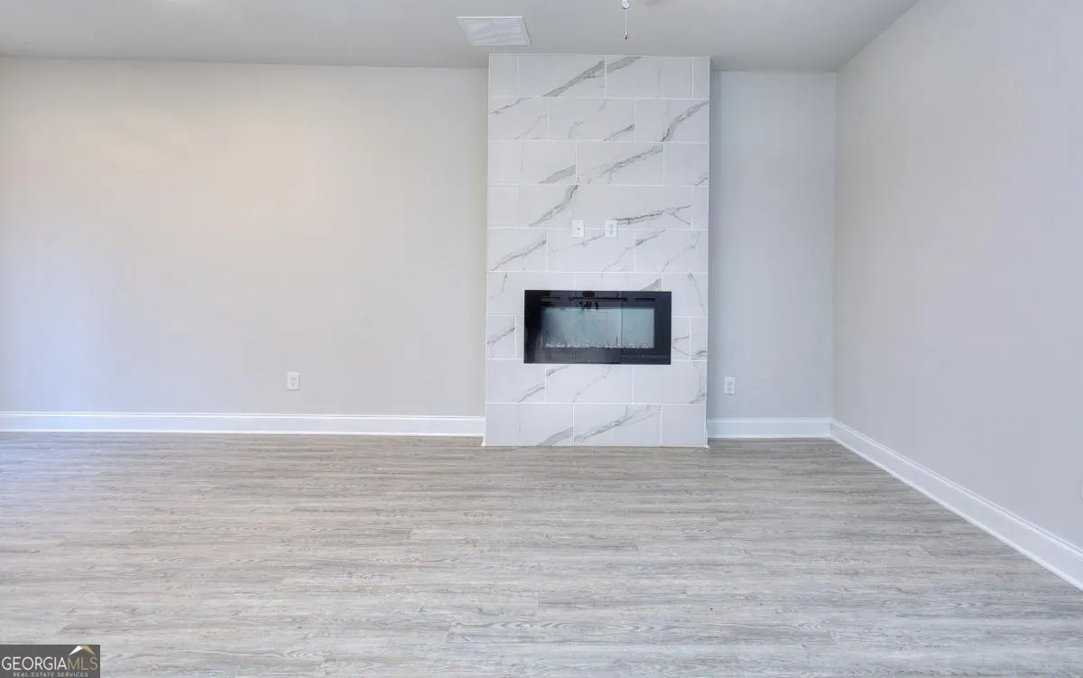 104 Greenview Court