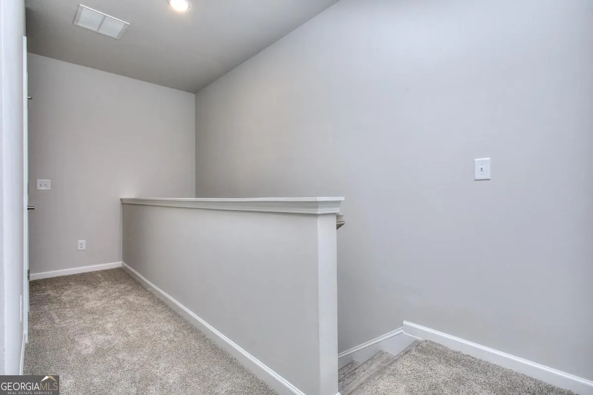 104 Greenview Court