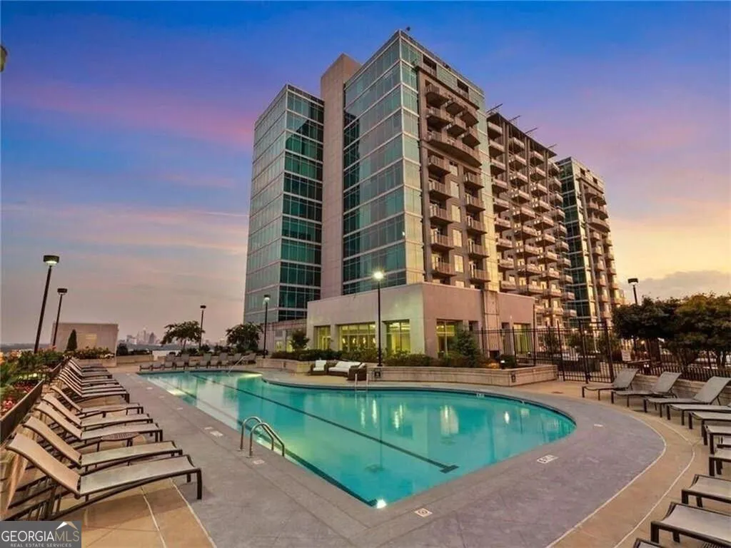 802 250 Pharr Road, #802