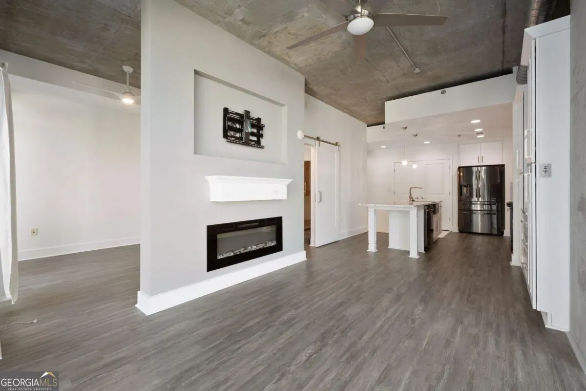 802 250 Pharr Road, #802