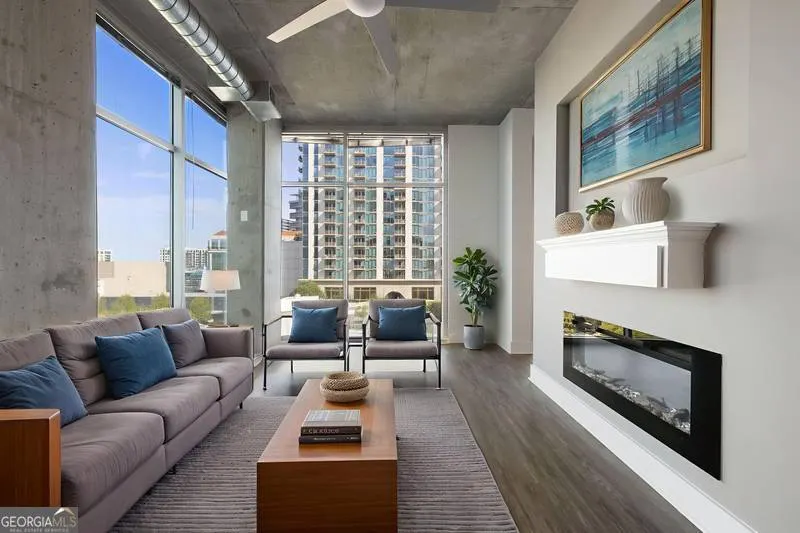 802 250 Pharr Road, #802