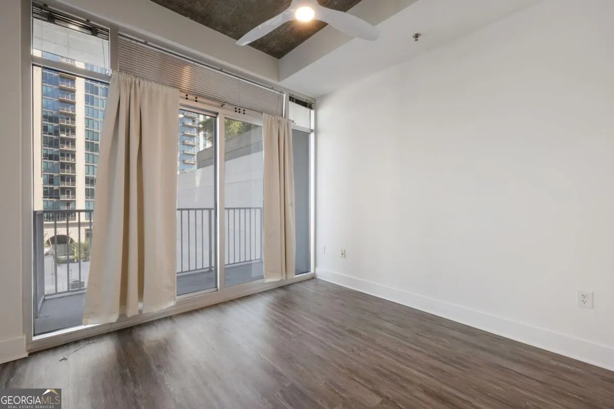 802 250 Pharr Road, #802