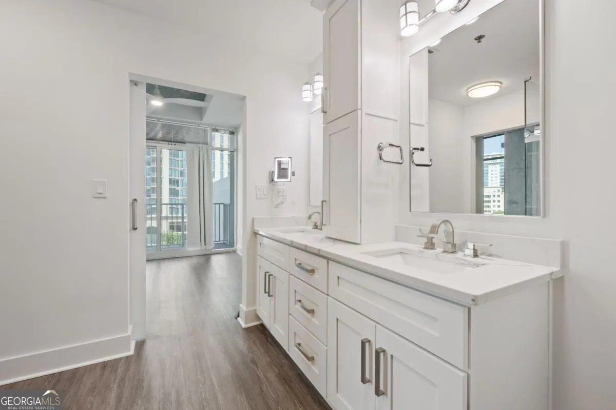 802 250 Pharr Road, #802