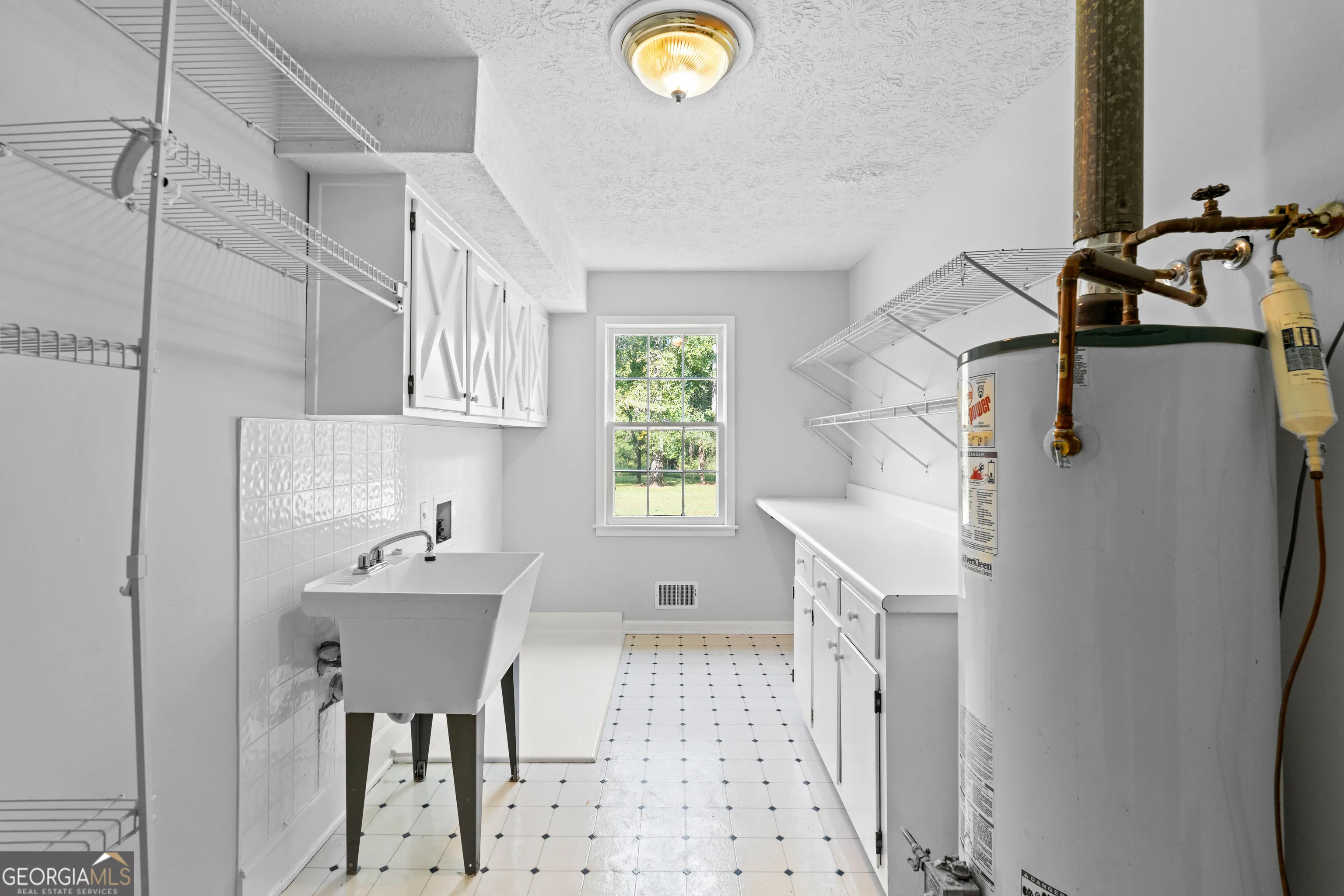894 Upper Woolsey Road