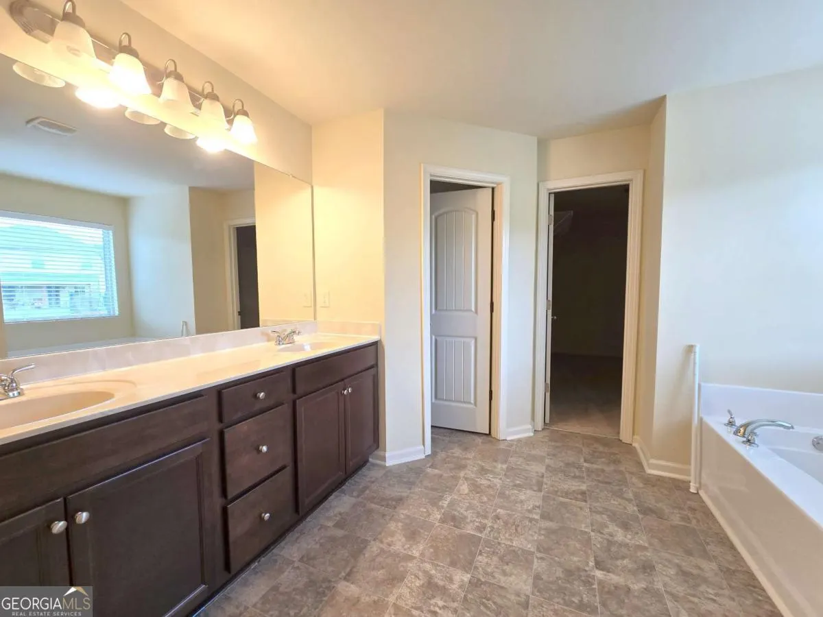 2389 Centenary Way Court