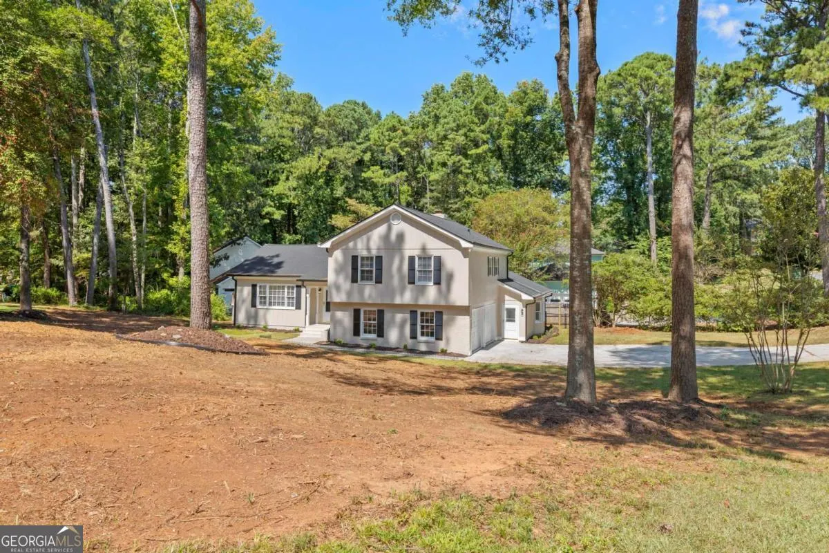 689 Roxboro Court