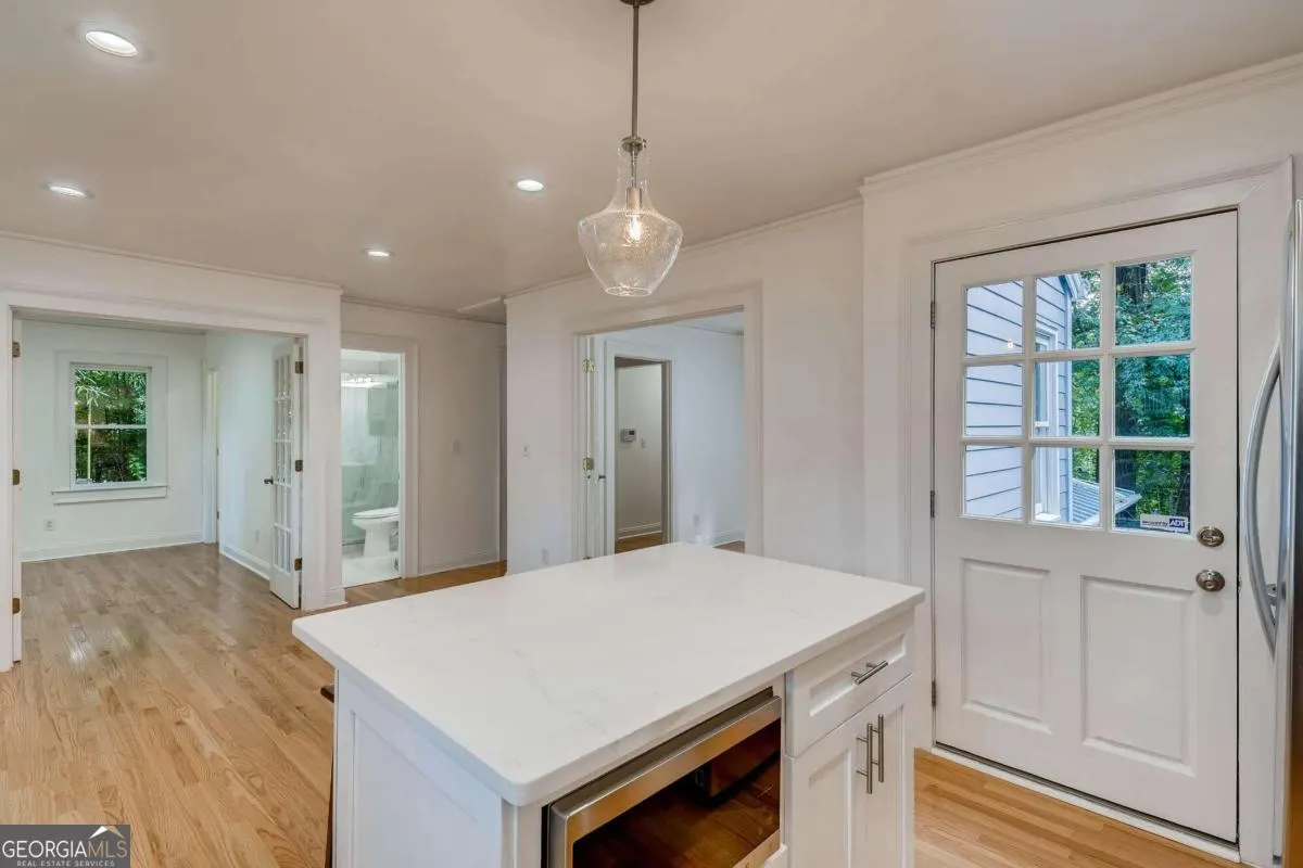 1253 NW Francis Street NW