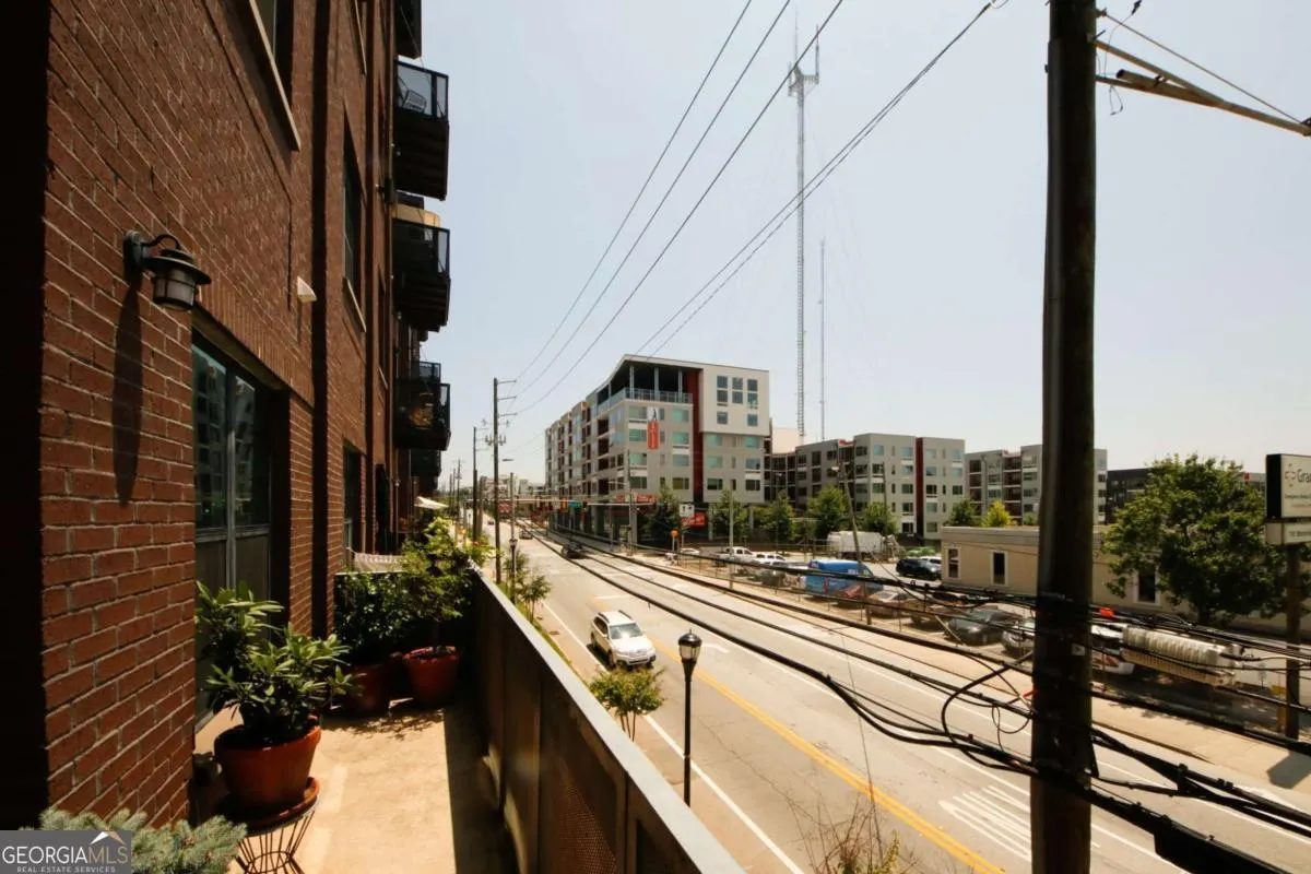 2 764 Memorial Drive SE, #2