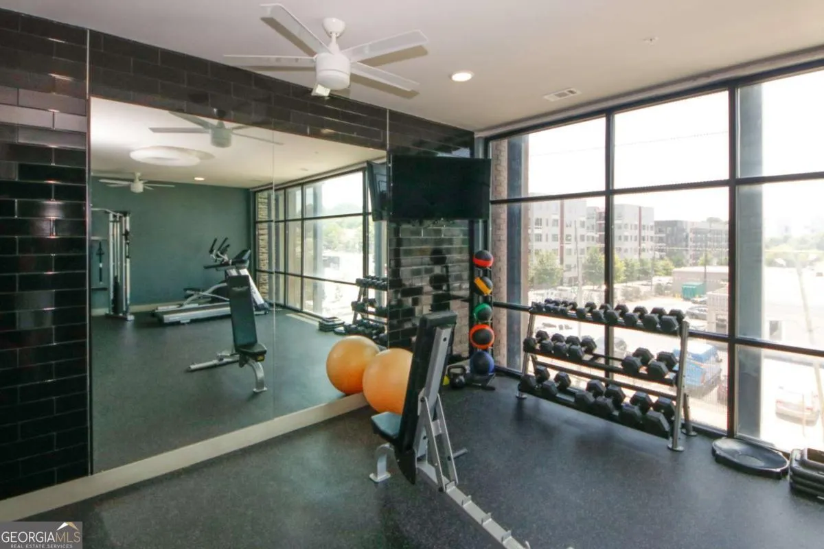 2 764 Memorial Drive SE, #2