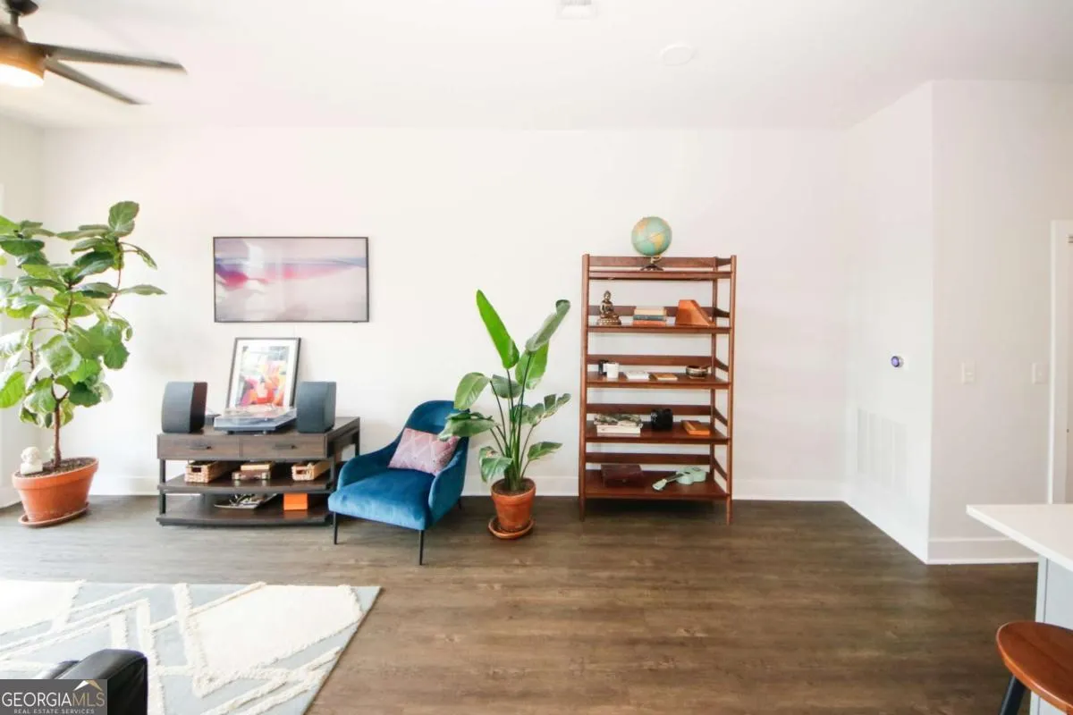 2 764 Memorial Drive SE, #2