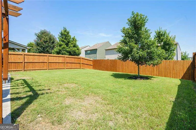 5056 Rapahoe Trail