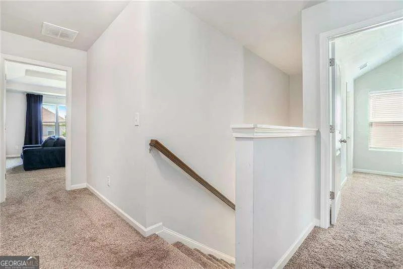 5056 Rapahoe Trail