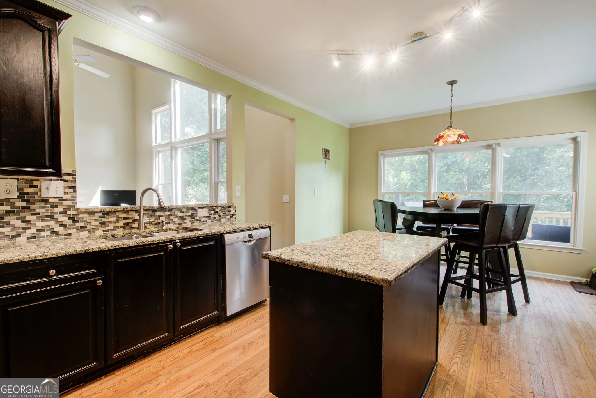 2636 GROVE VALLEY Lane