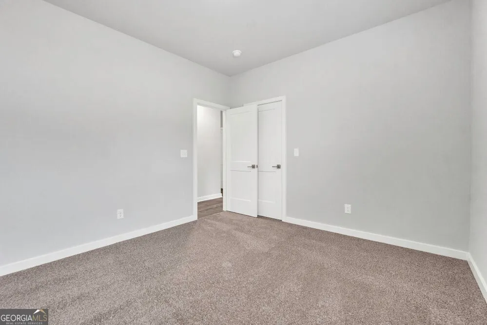 141 152 Post Oak Drive, #141