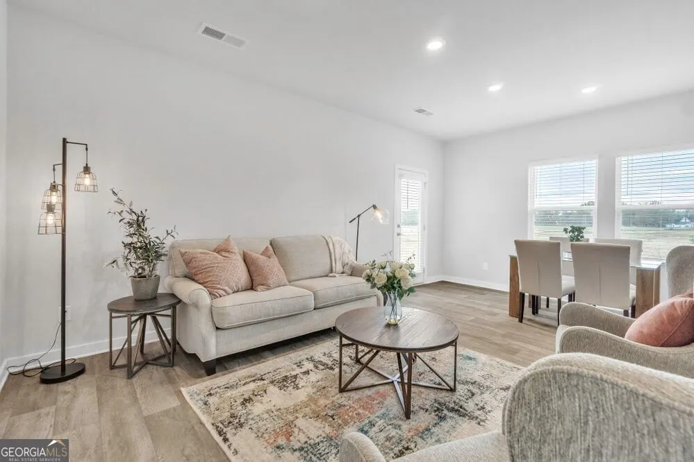 141 152 Post Oak Drive, #141