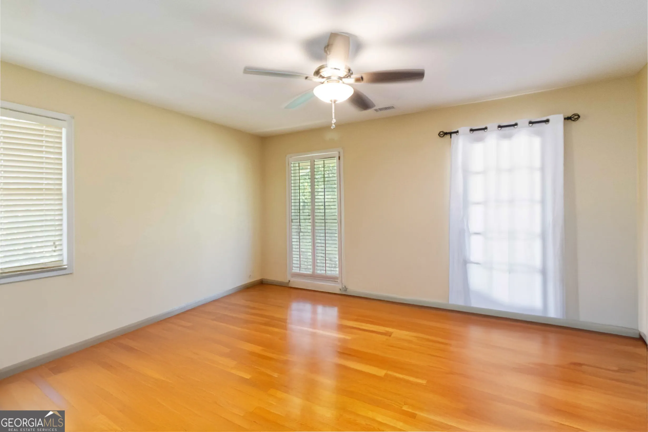 3541 CASTLEHILL Court