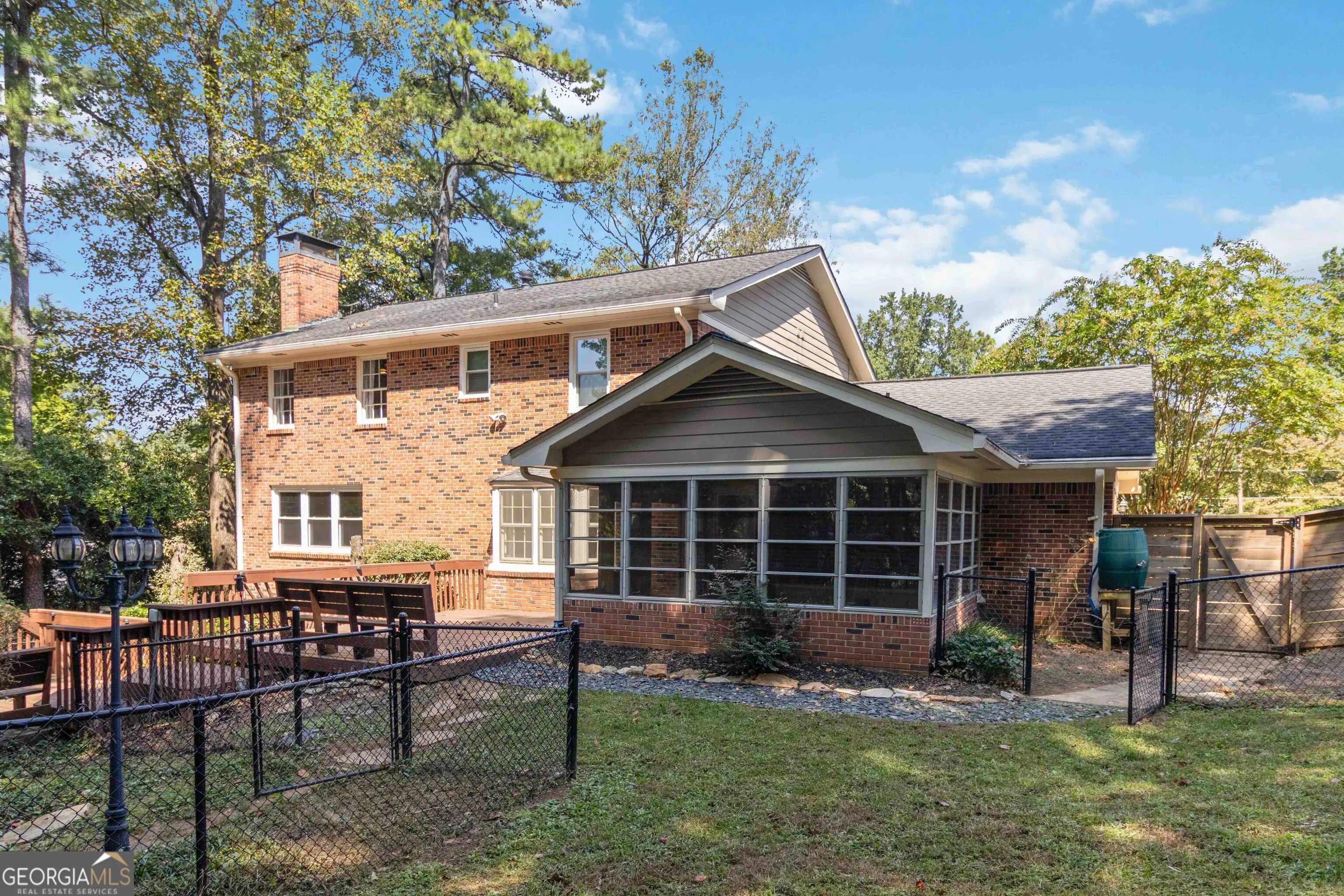 3541 CASTLEHILL Court