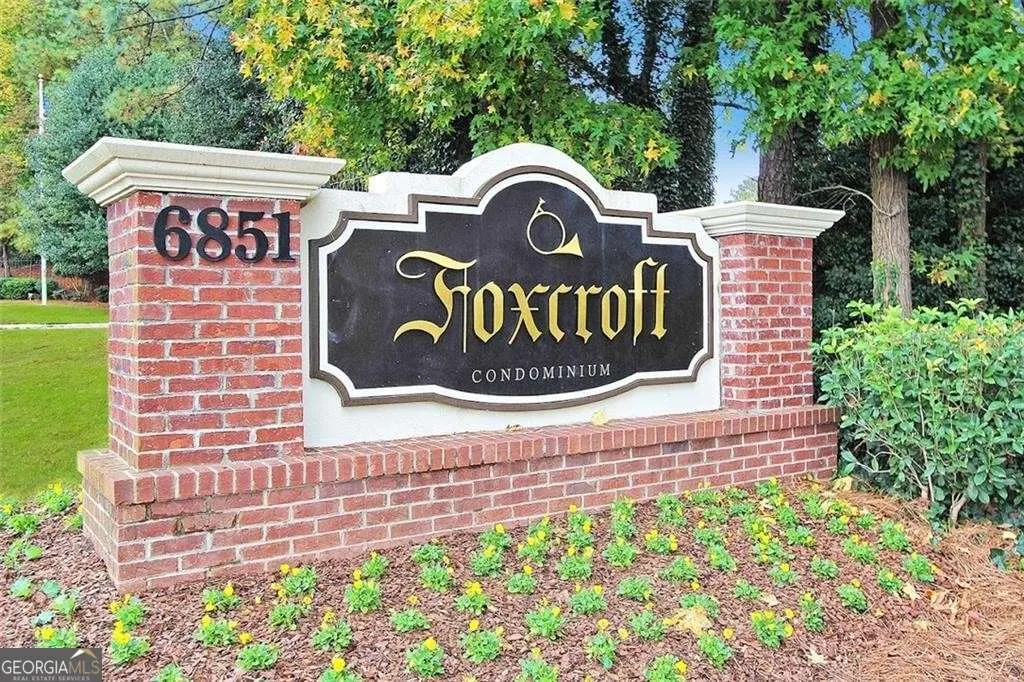 F32 6851 Roswell Road, #F32
