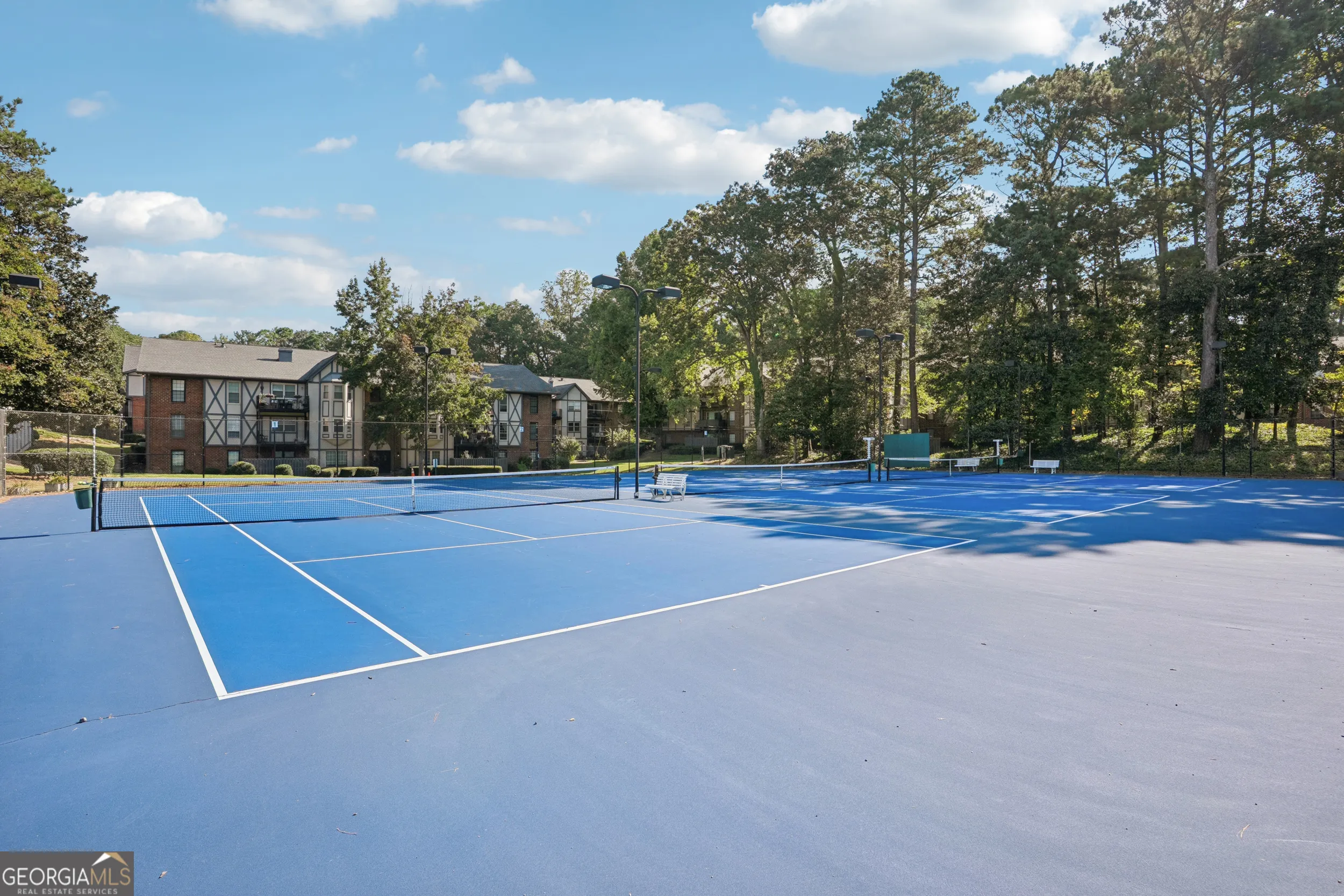 F32 6851 Roswell Road, #F32
