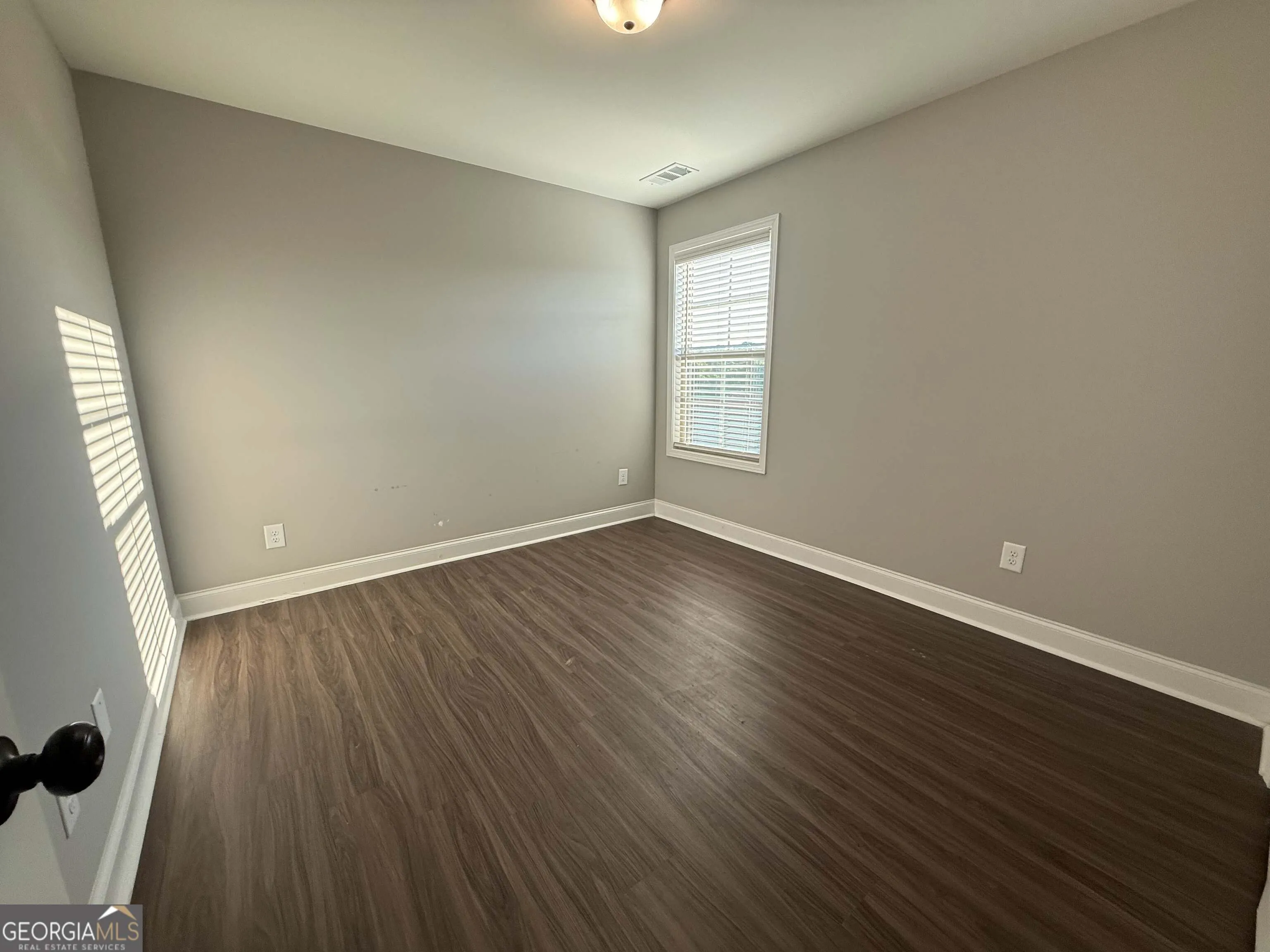 215 Red Tail Circle