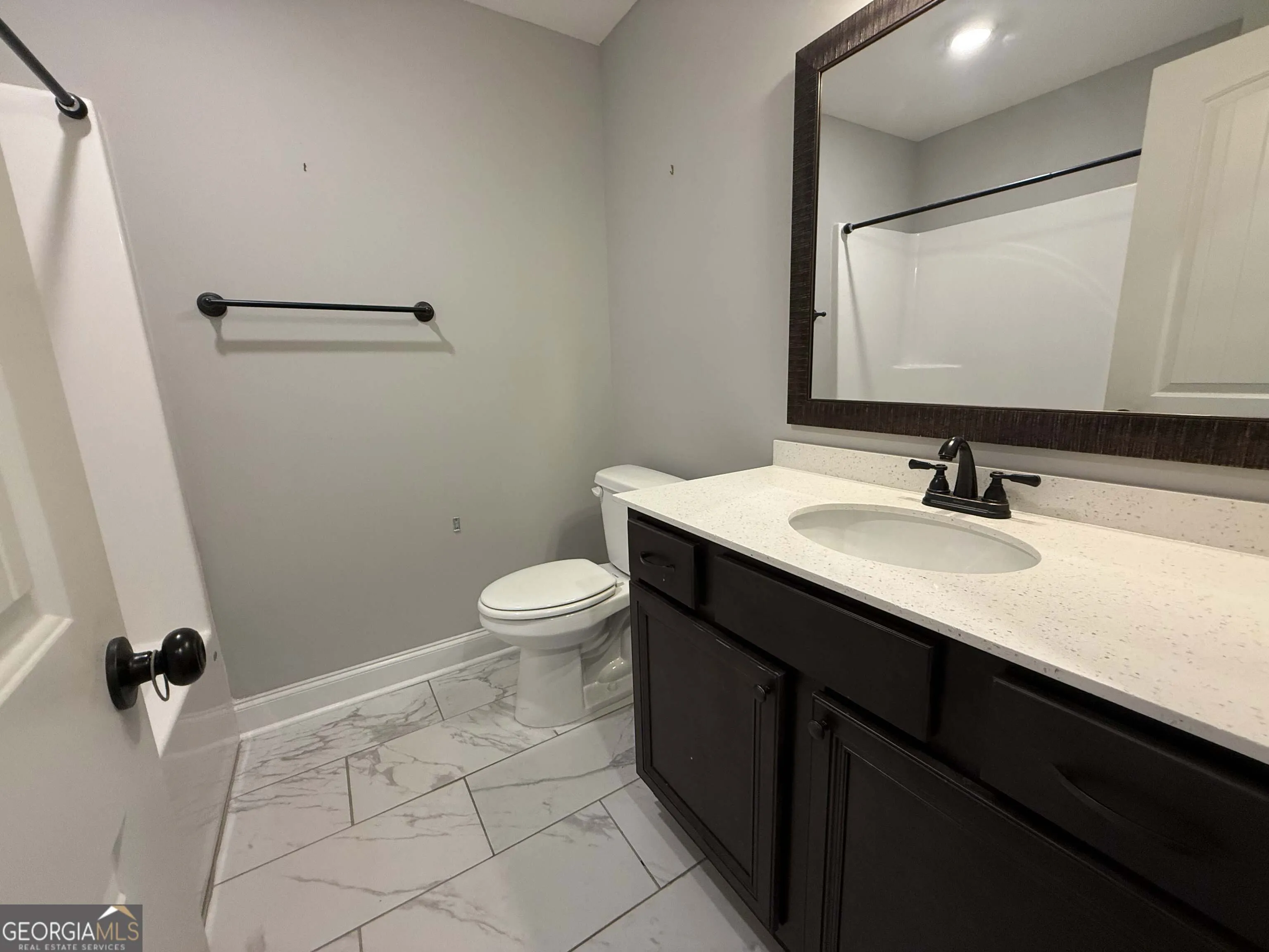 215 Red Tail Circle
