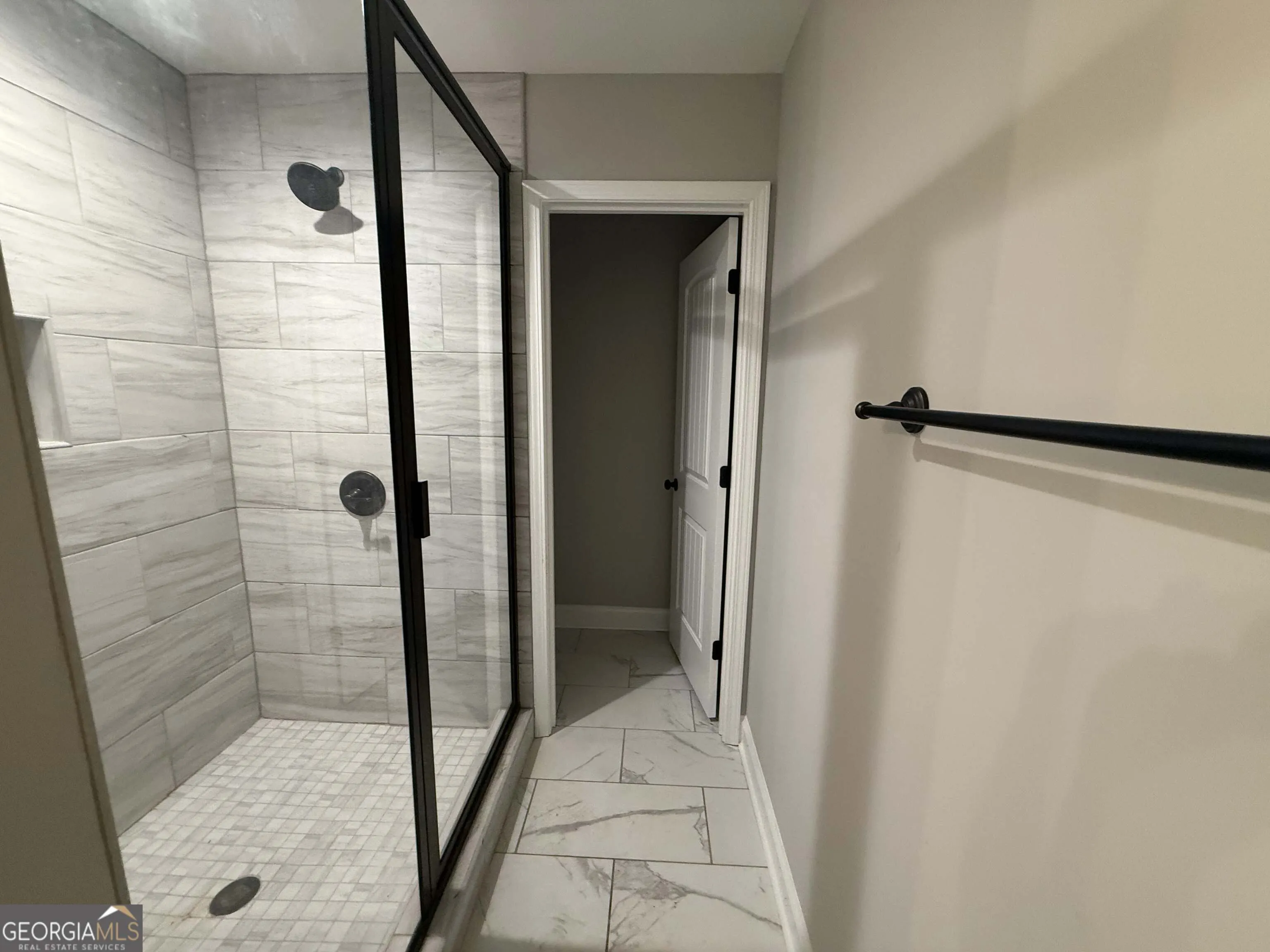 215 Red Tail Circle