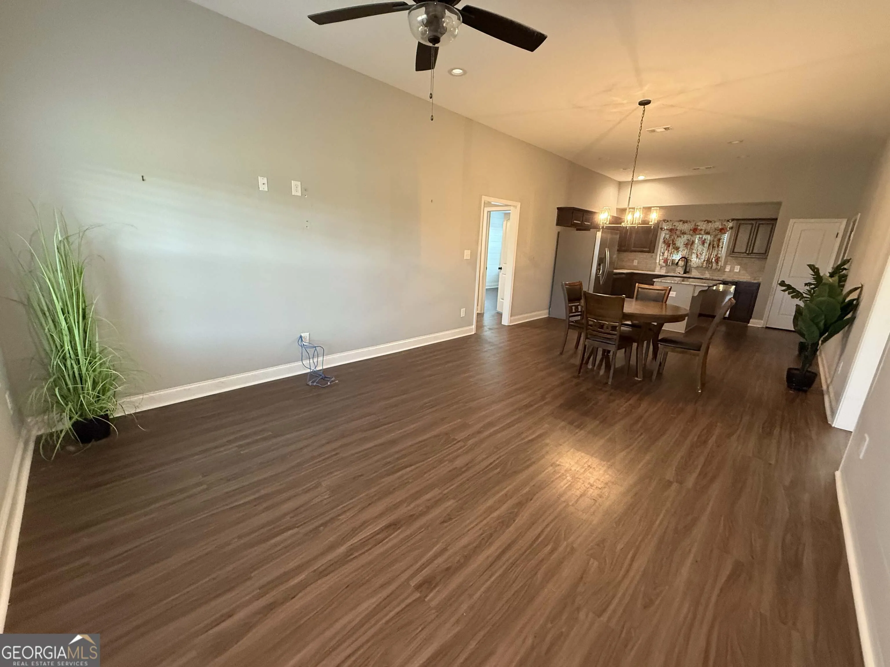 215 Red Tail Circle