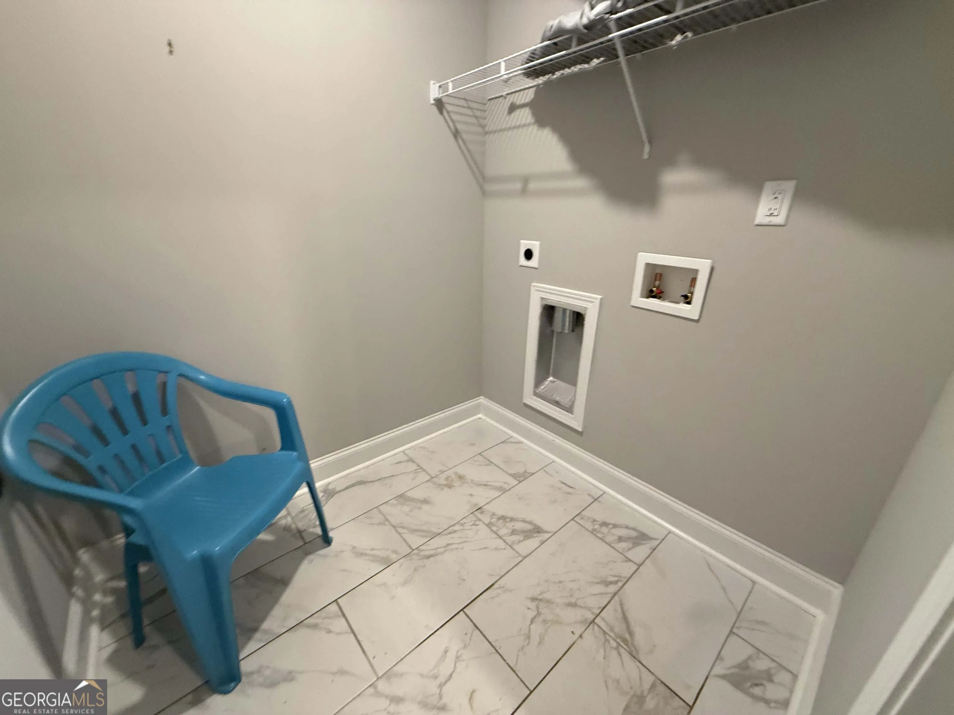 215 Red Tail Circle