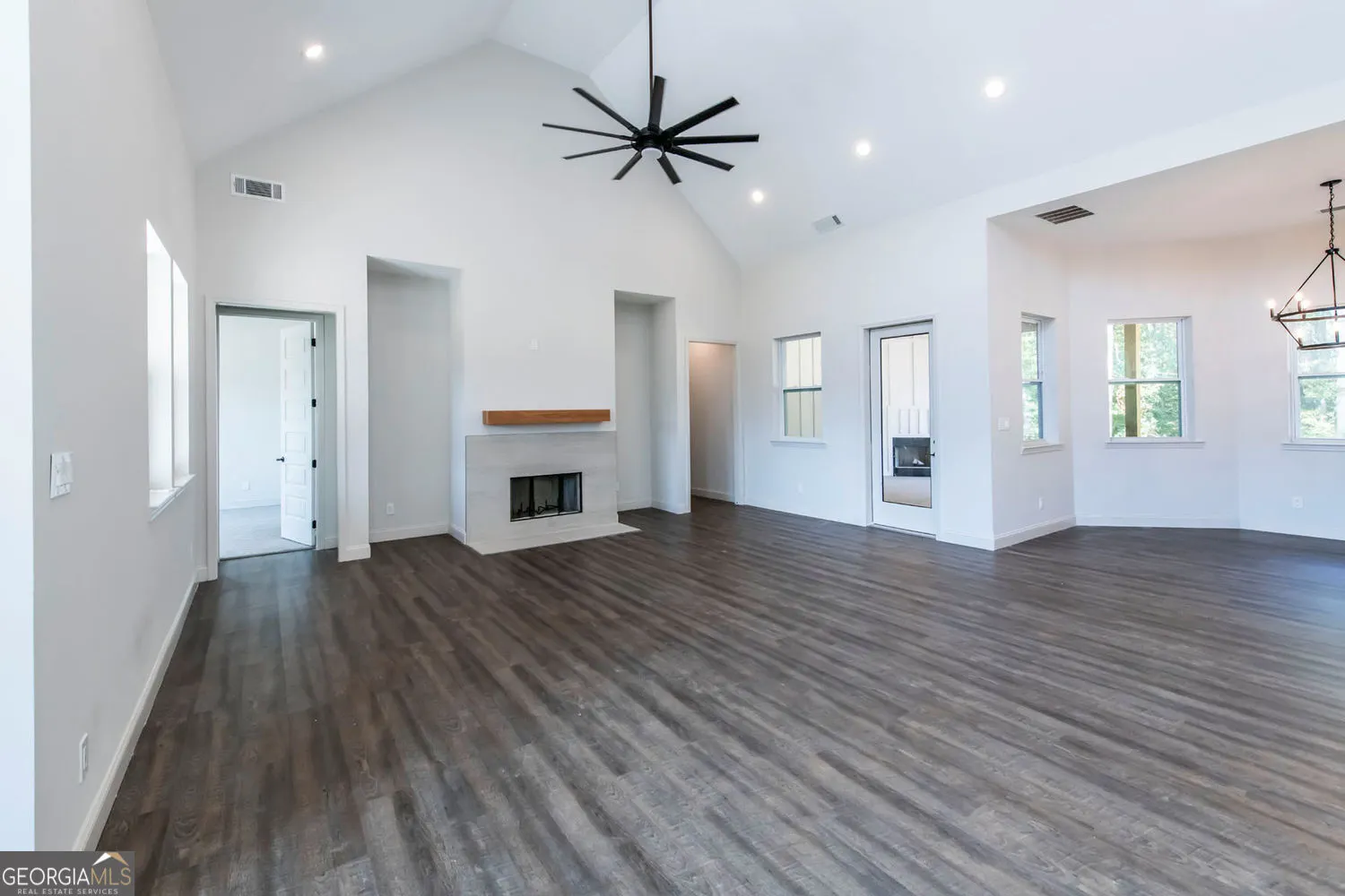 1333 Happy Hill Road