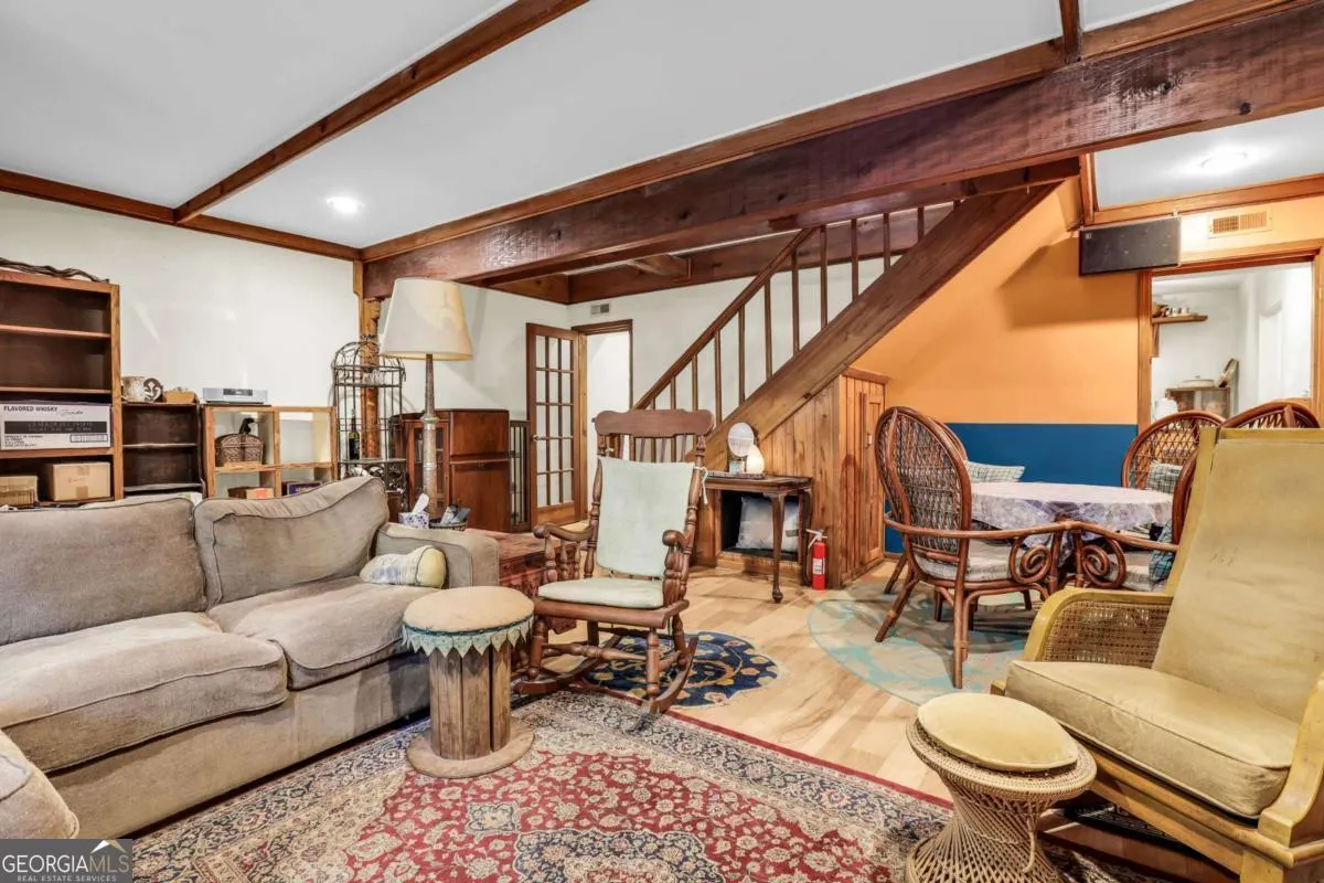 40 Old Sunbury Trail