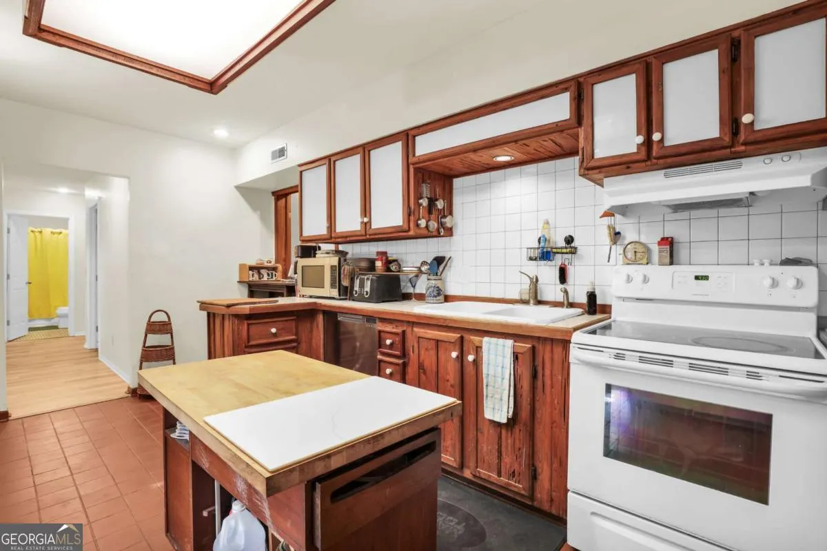 40 Old Sunbury Trail