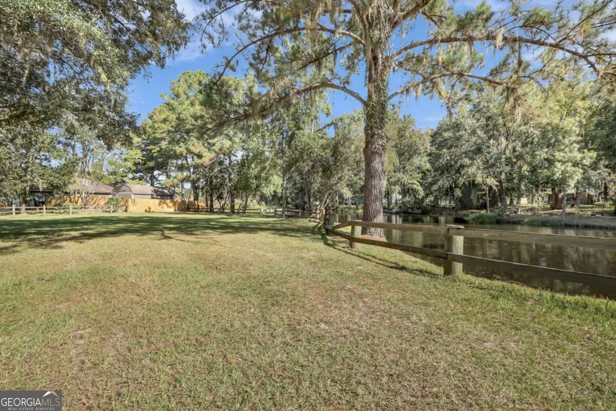 40 Old Sunbury Trail