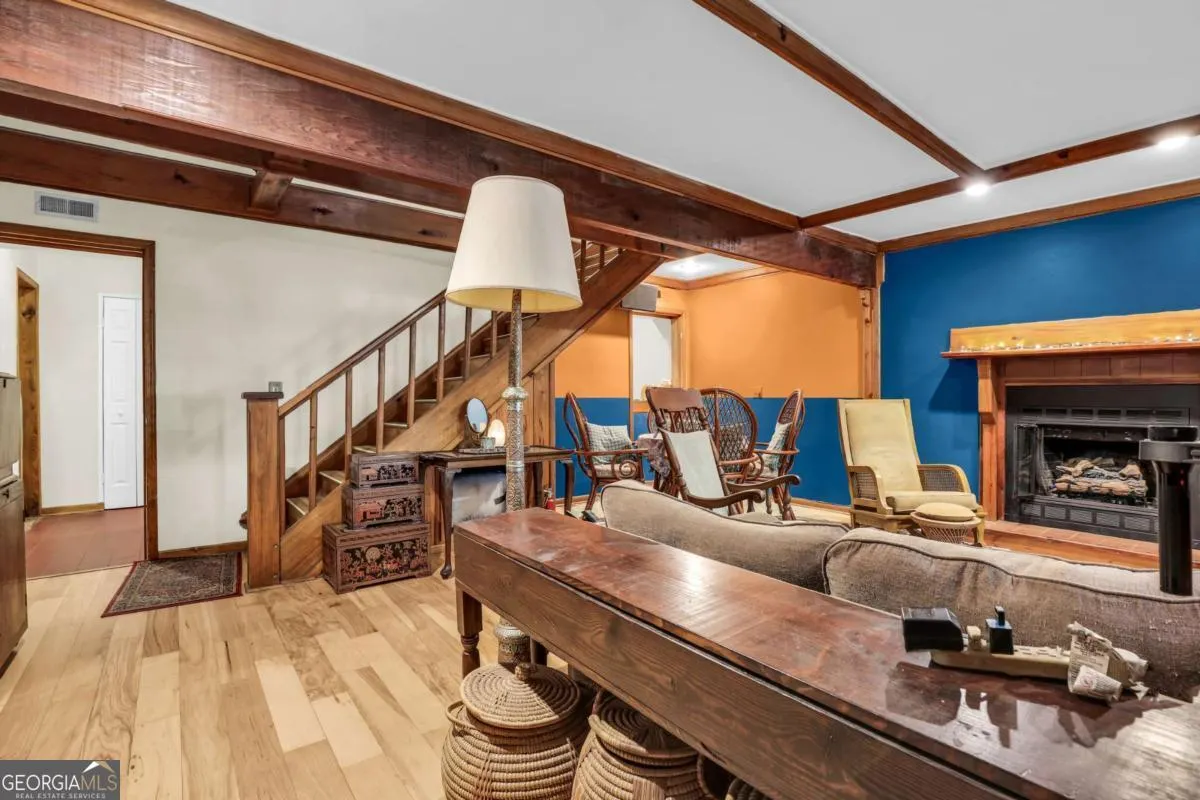 40 Old Sunbury Trail