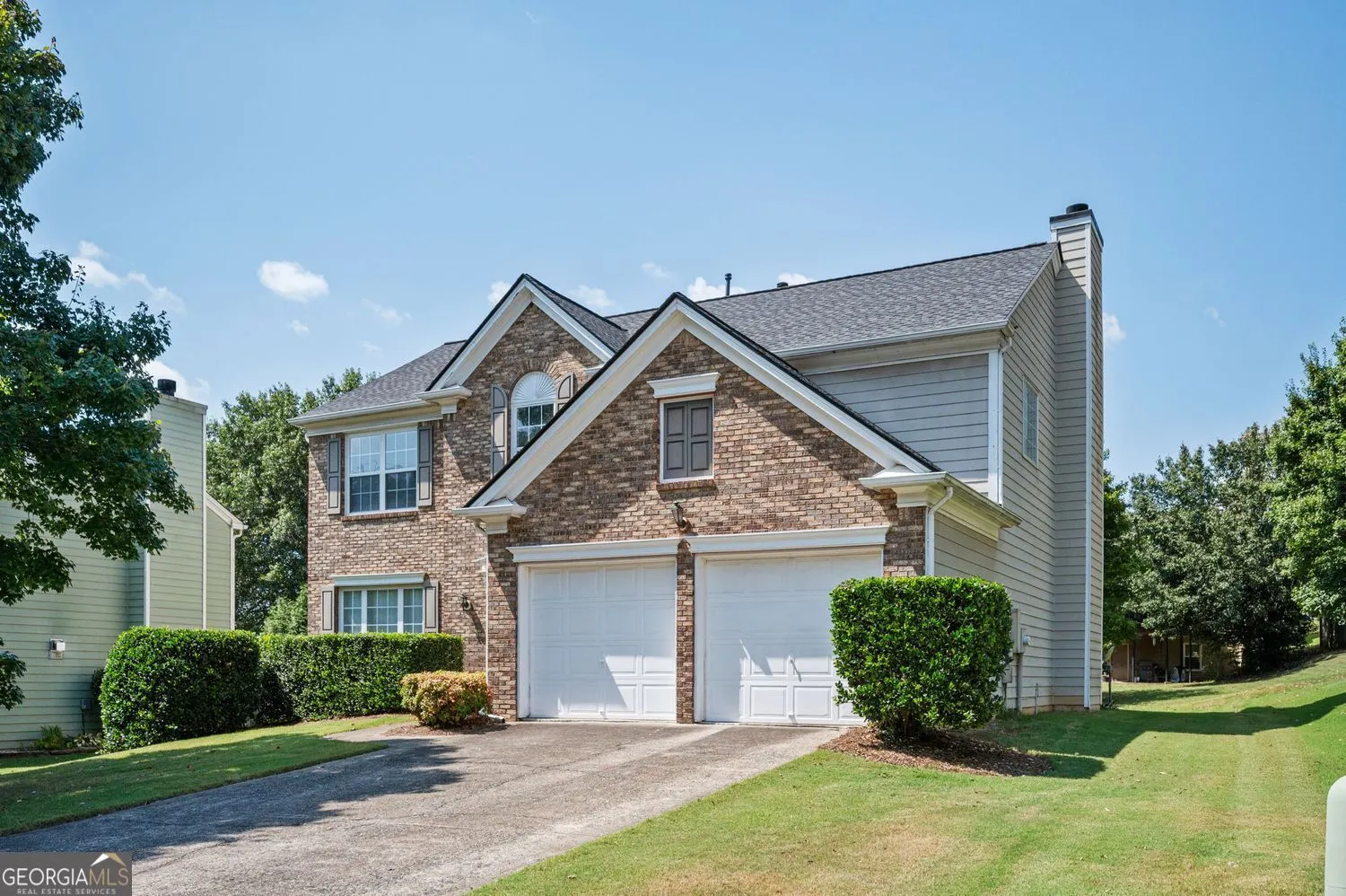 671 Glenbarrett Court NE