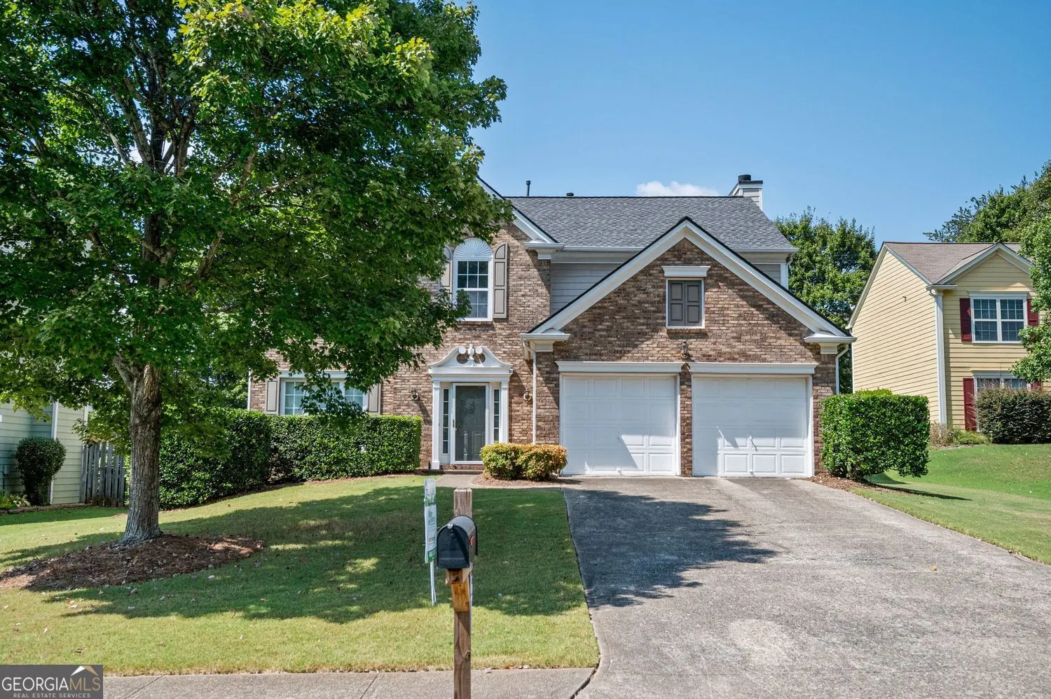671 Glenbarrett Court NE