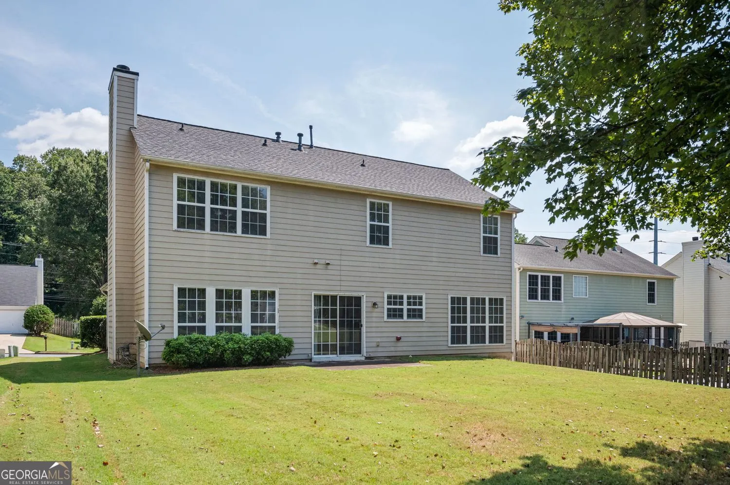 671 Glenbarrett Court NE