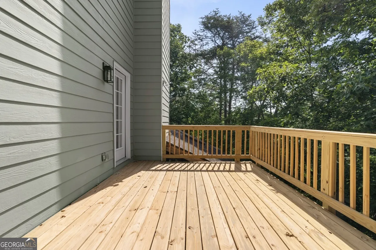 184 Corner Oak Court