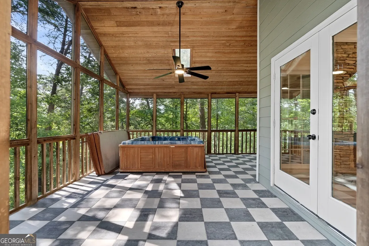 184 Corner Oak Court