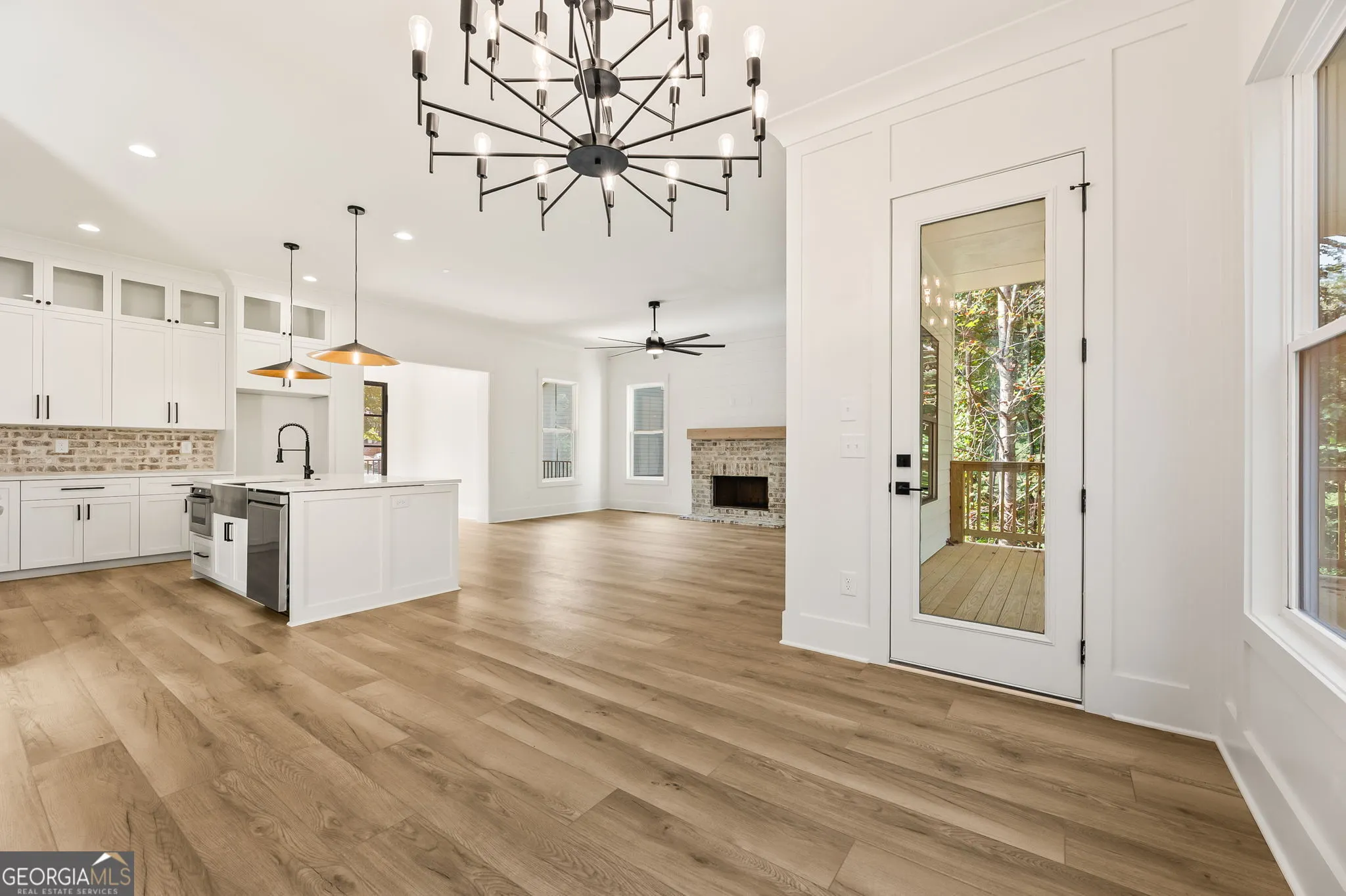 416 Ballymore Pass