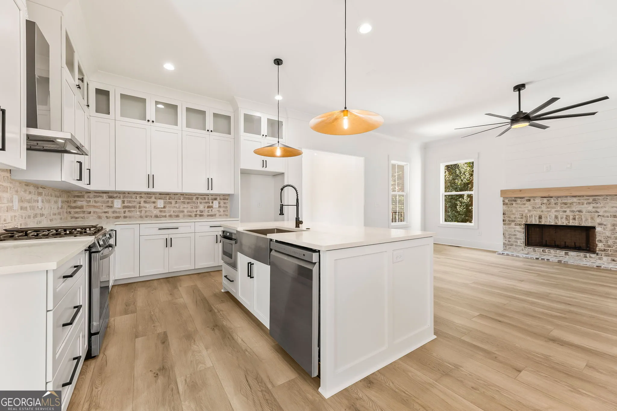 416 Ballymore Pass