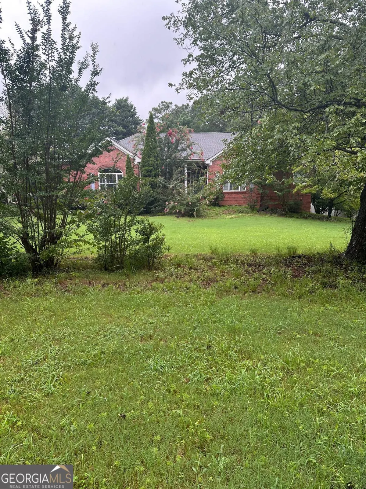 2051 Lindsay Lane