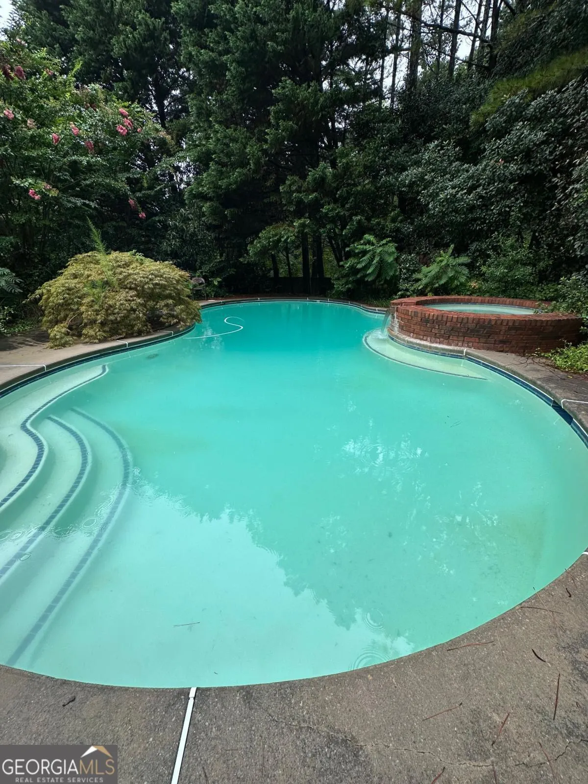 2051 Lindsay Lane