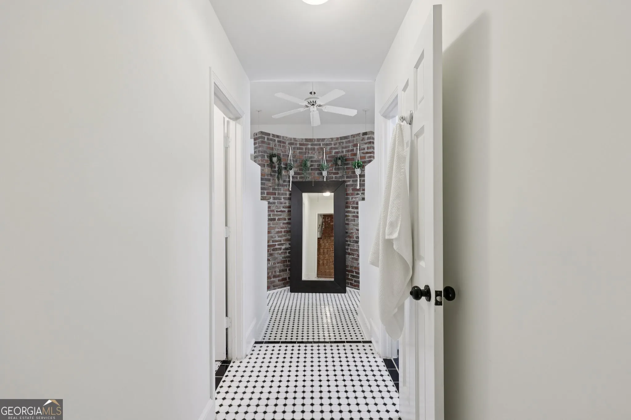 1585 Blackwell Road