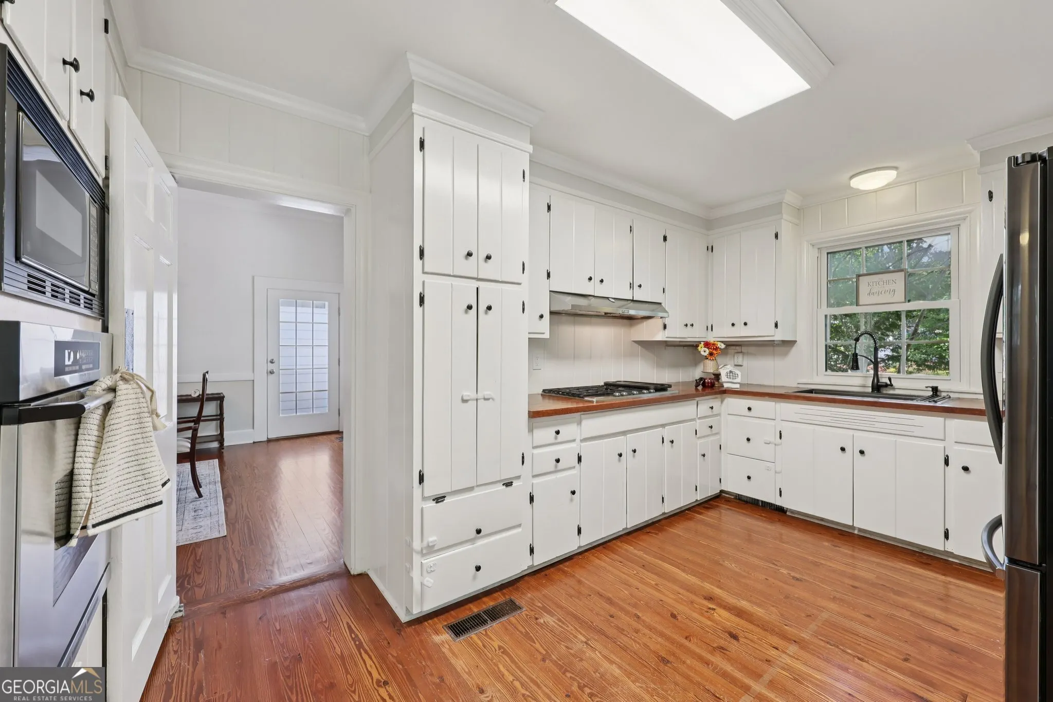1585 Blackwell Road