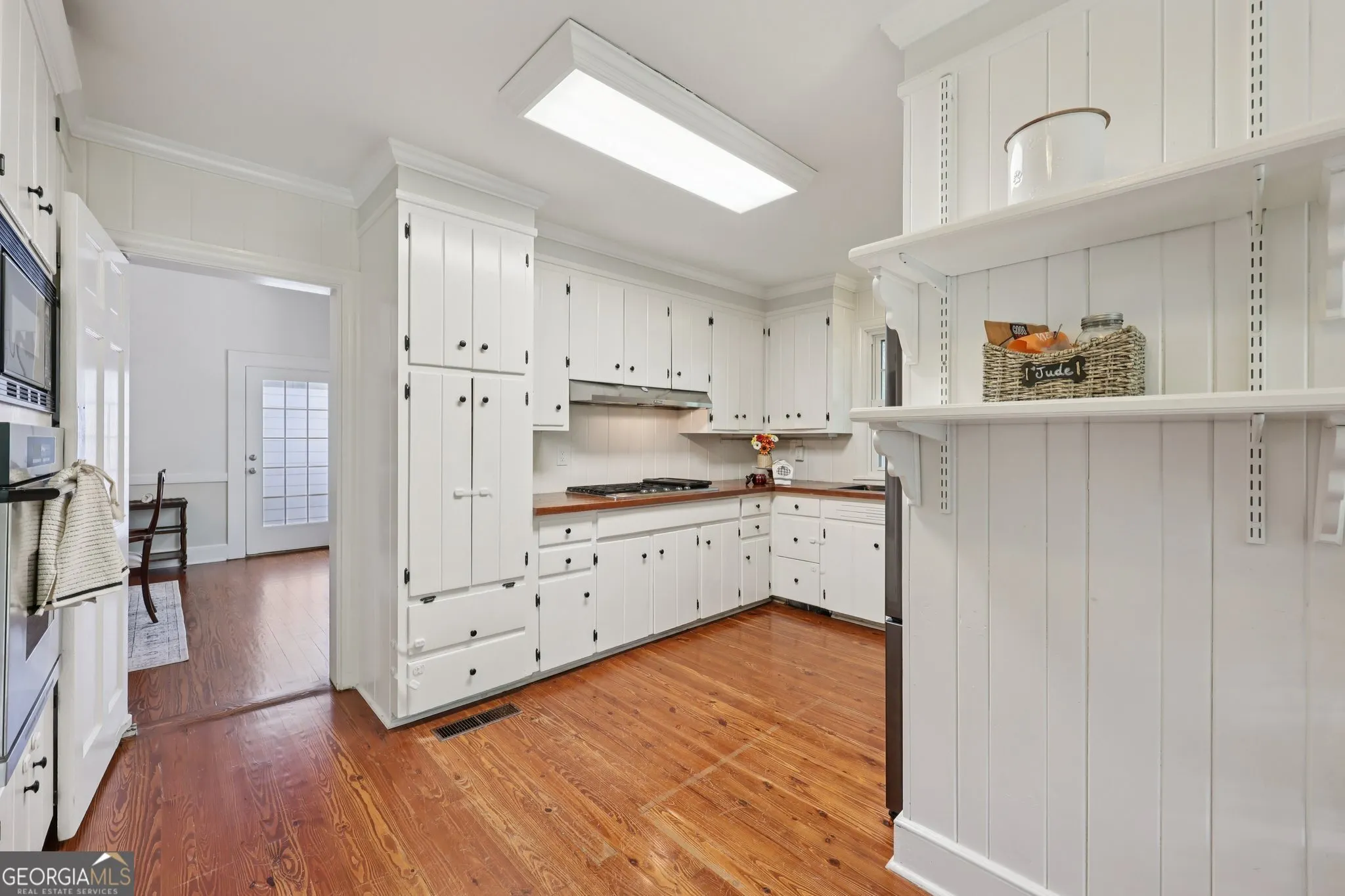 1585 Blackwell Road