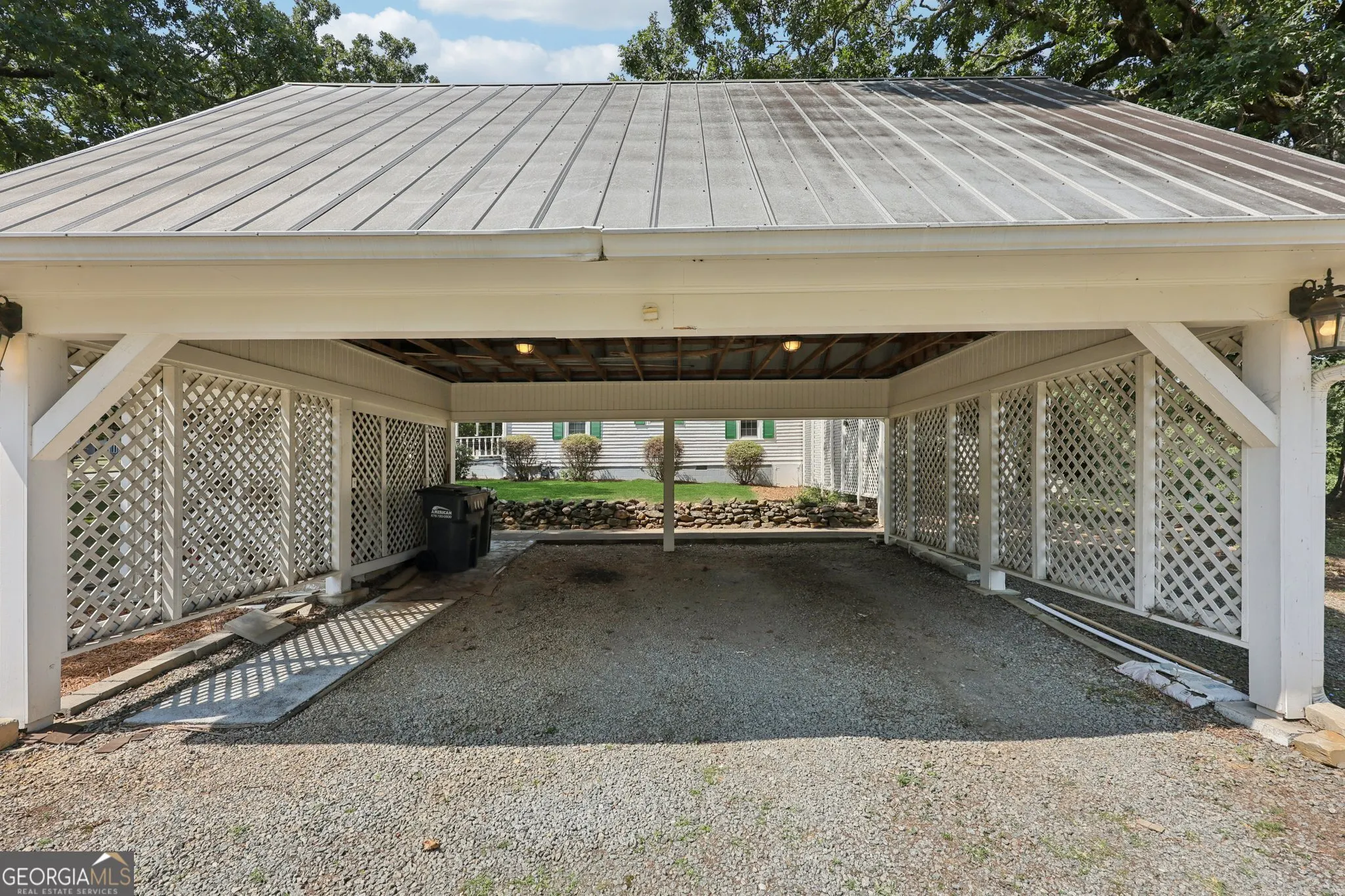 1585 Blackwell Road