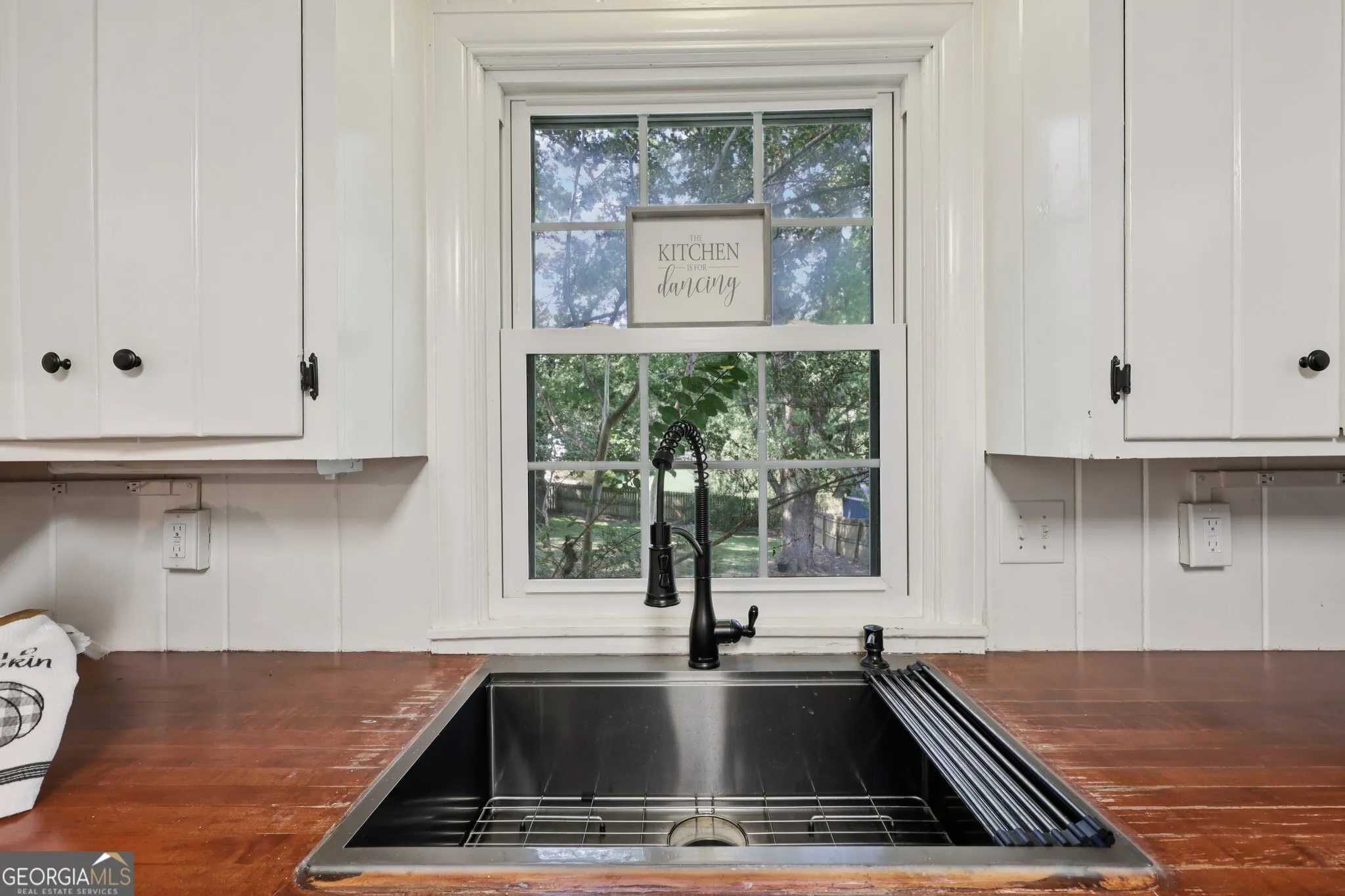 1585 Blackwell Road